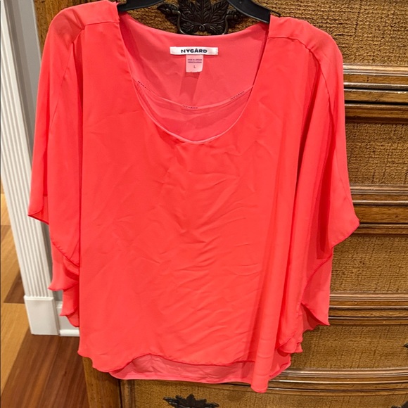 Peter Nygard Coral Tunic Top - Picture 1 of 3